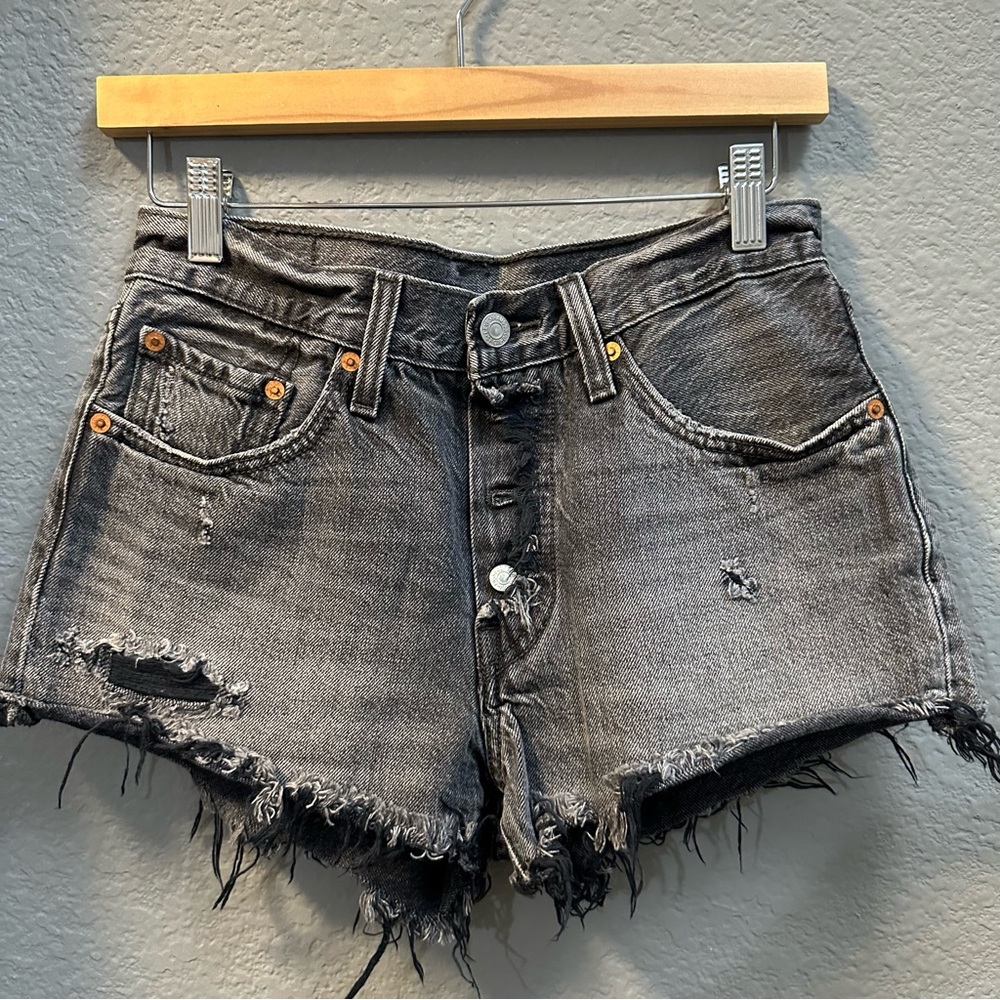 Levis 501 Black Cut Off Shorts Size 26